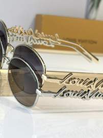 Picture of Louis Vuitton Sunglasses _SKUfw79683821fw